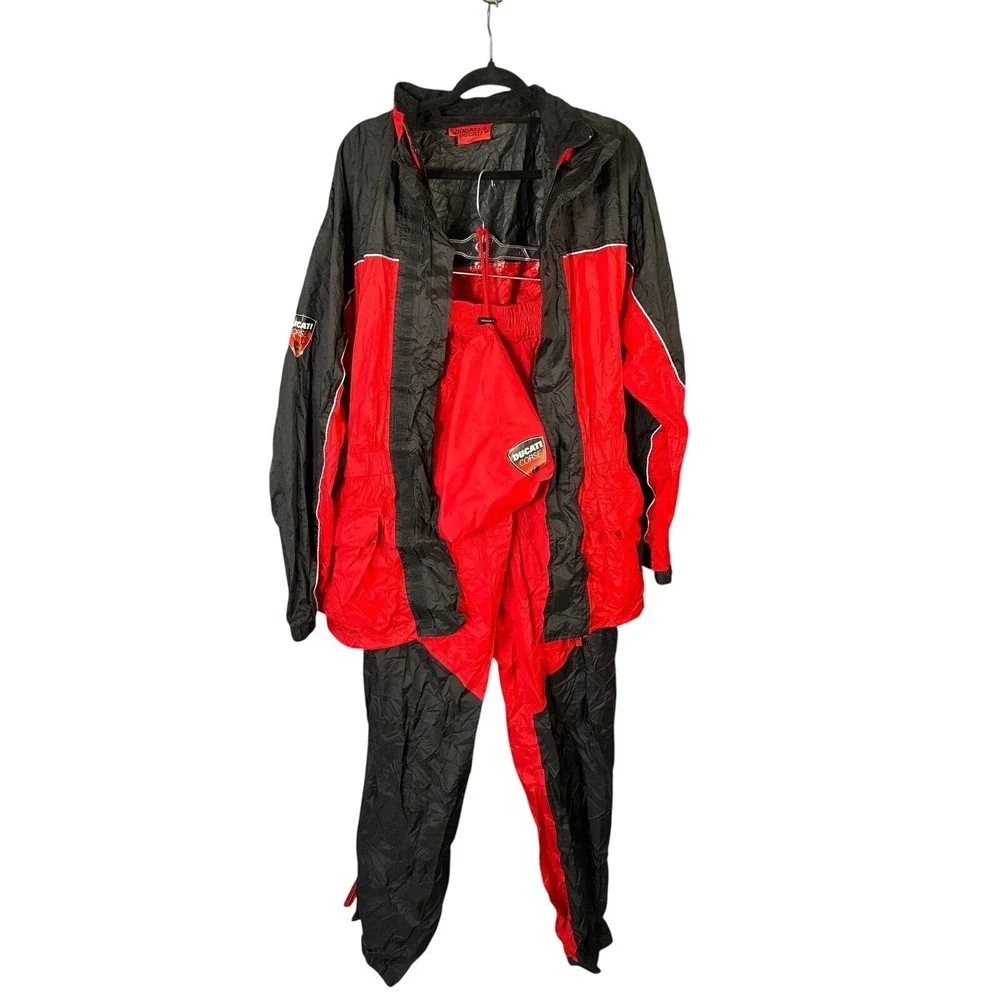 Ducati Corse Mens Red Black Nylon Rain Suit Jacket and Pants Set Size Large